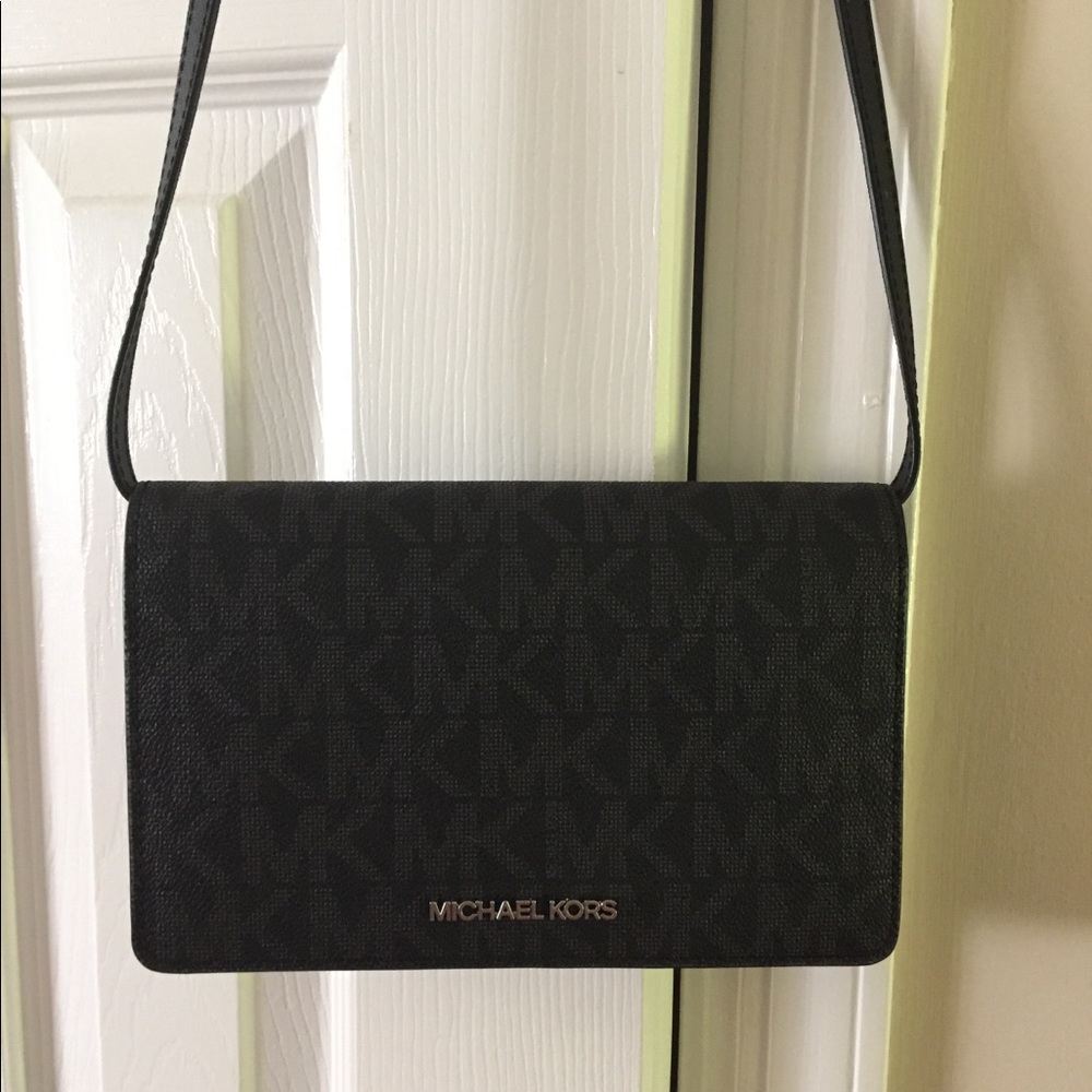 LAST ONE‼️Michael Kors Black Clutch, Crossbody Bag - Picture 8 of 15